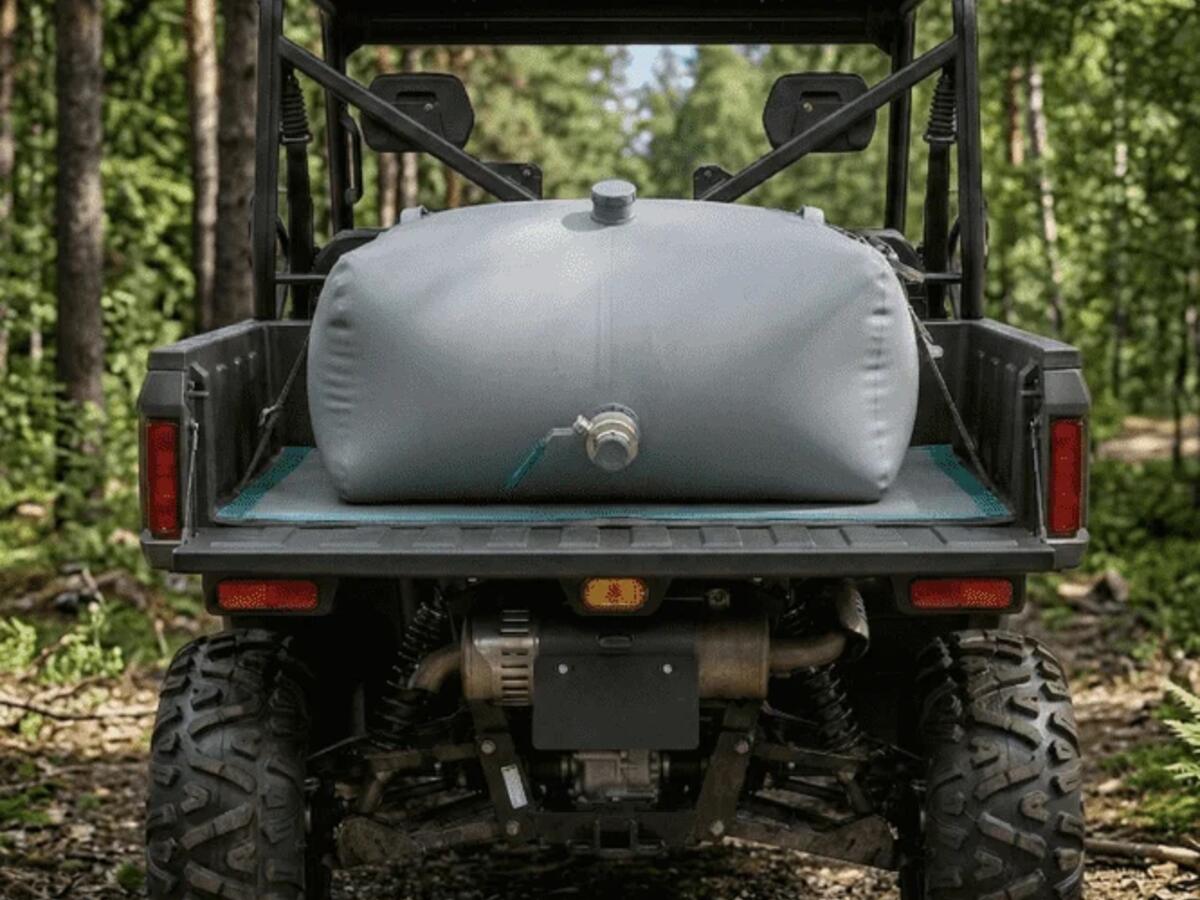 Mobile water tank