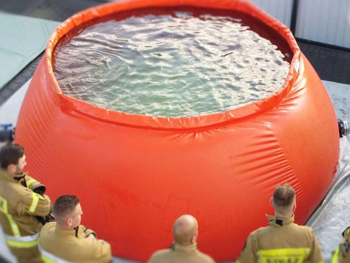 Hydronion open self-supporting tank